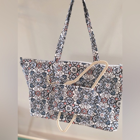 Vera Bradley Deluxe Travel Tote Bag ✨ Lisbon Medallion - Picture 11 of 16